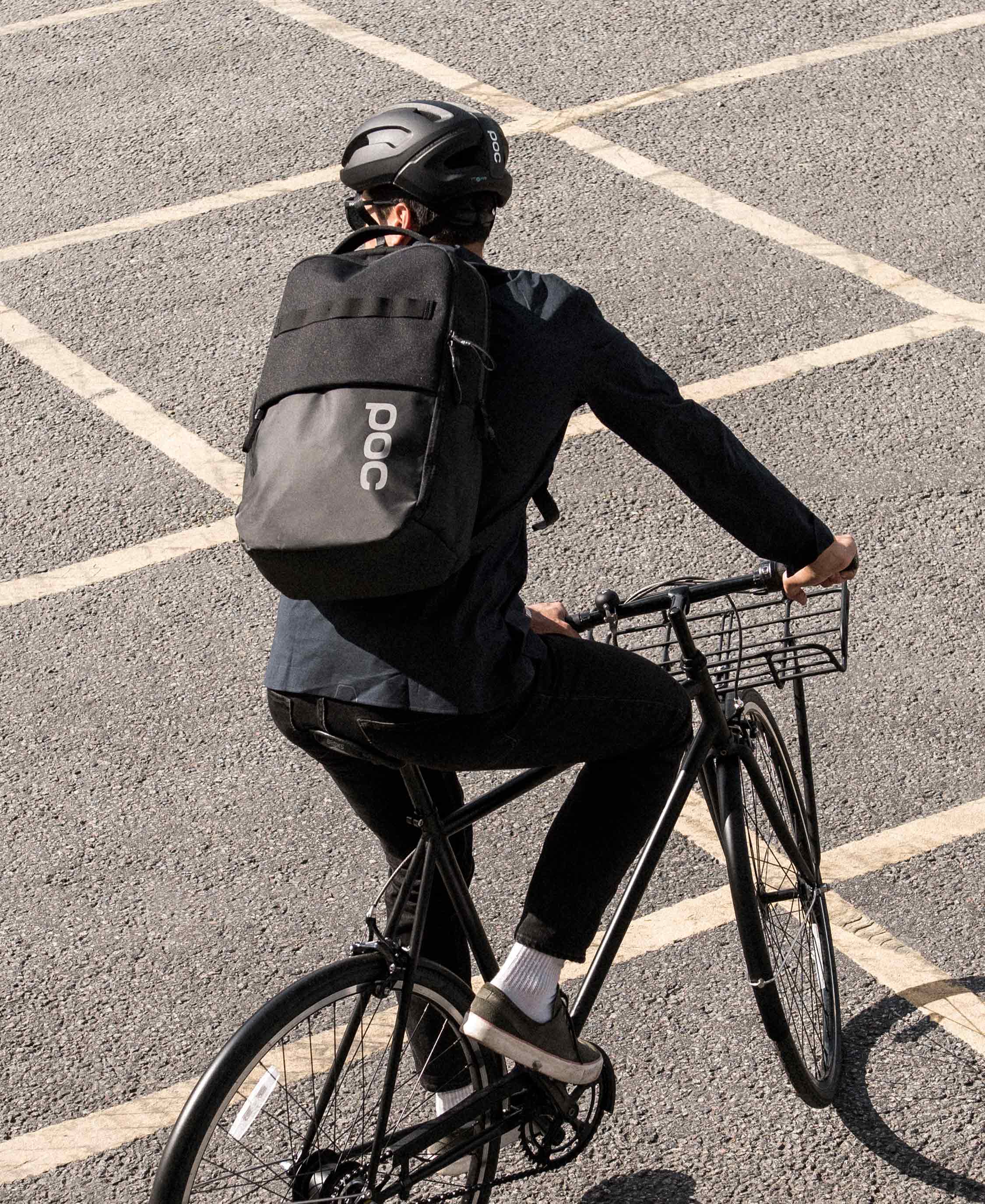 完全オーダー POC DAYPACK 25L ポック デイパック リュック - 自転車