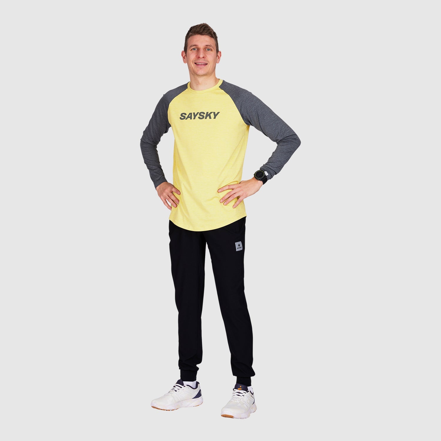 ランニングTシャツ(ロングスリーブ) JMRLS05c4001 Logo Pace Longsleeve - Yellow [メンズ]