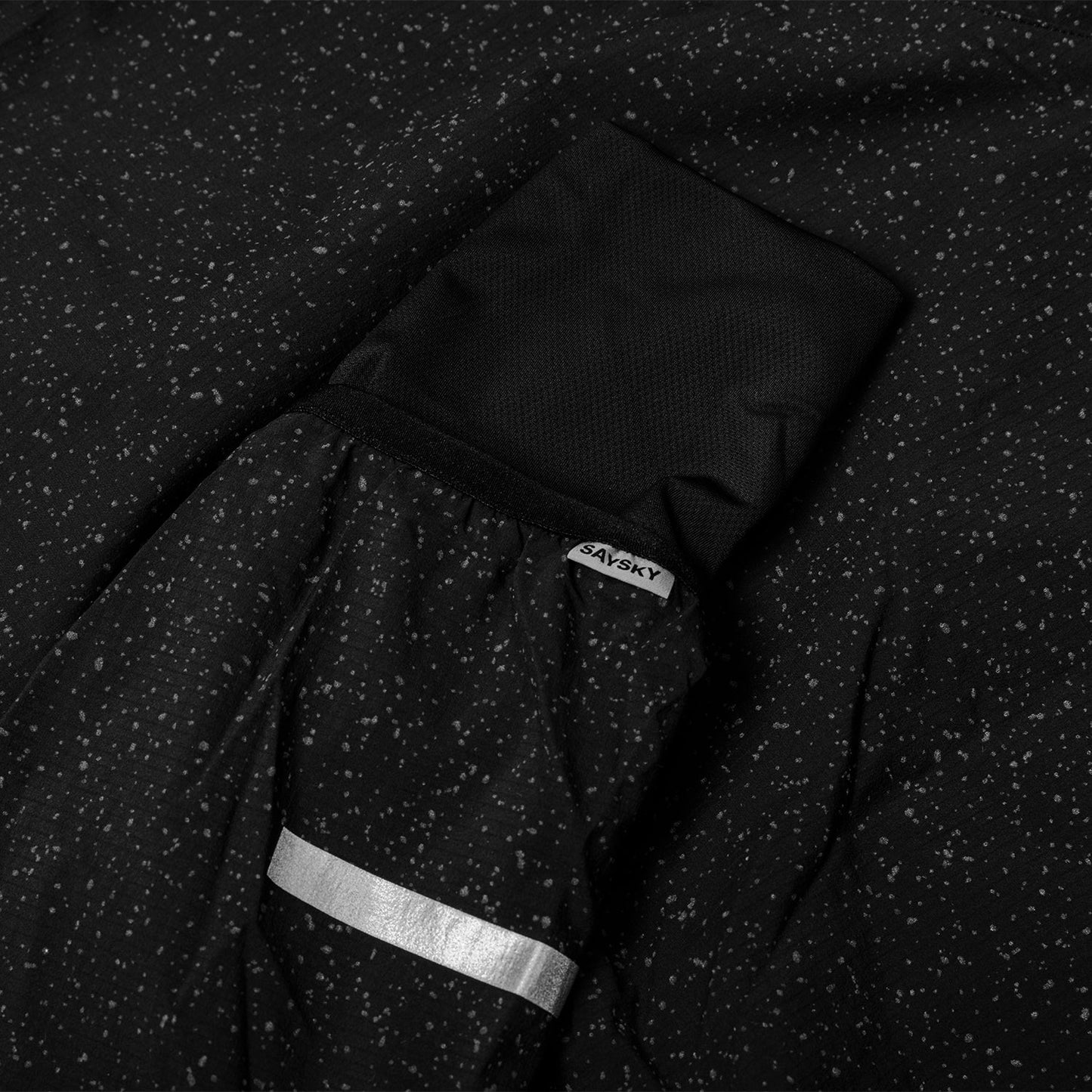 ランニングジャケット IMRJA11 Universe Luxe Jacket - Black/Universe [ユニセックス]