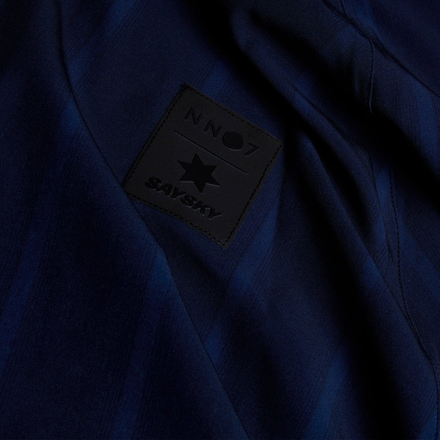 ランニングジャケット ZMRJA01 Nn07 X Saysky Pace Jacket - Black/Navy Blue Stripe [ユニセックス]